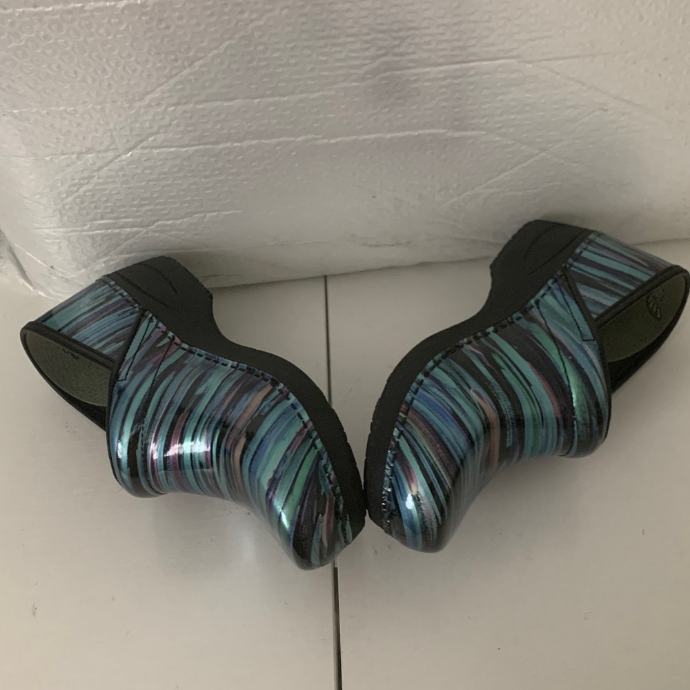 Dansko XP20 Clogs - Picture 3 of 10